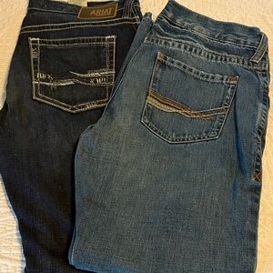 Two pairs of Ariat men’s jeans